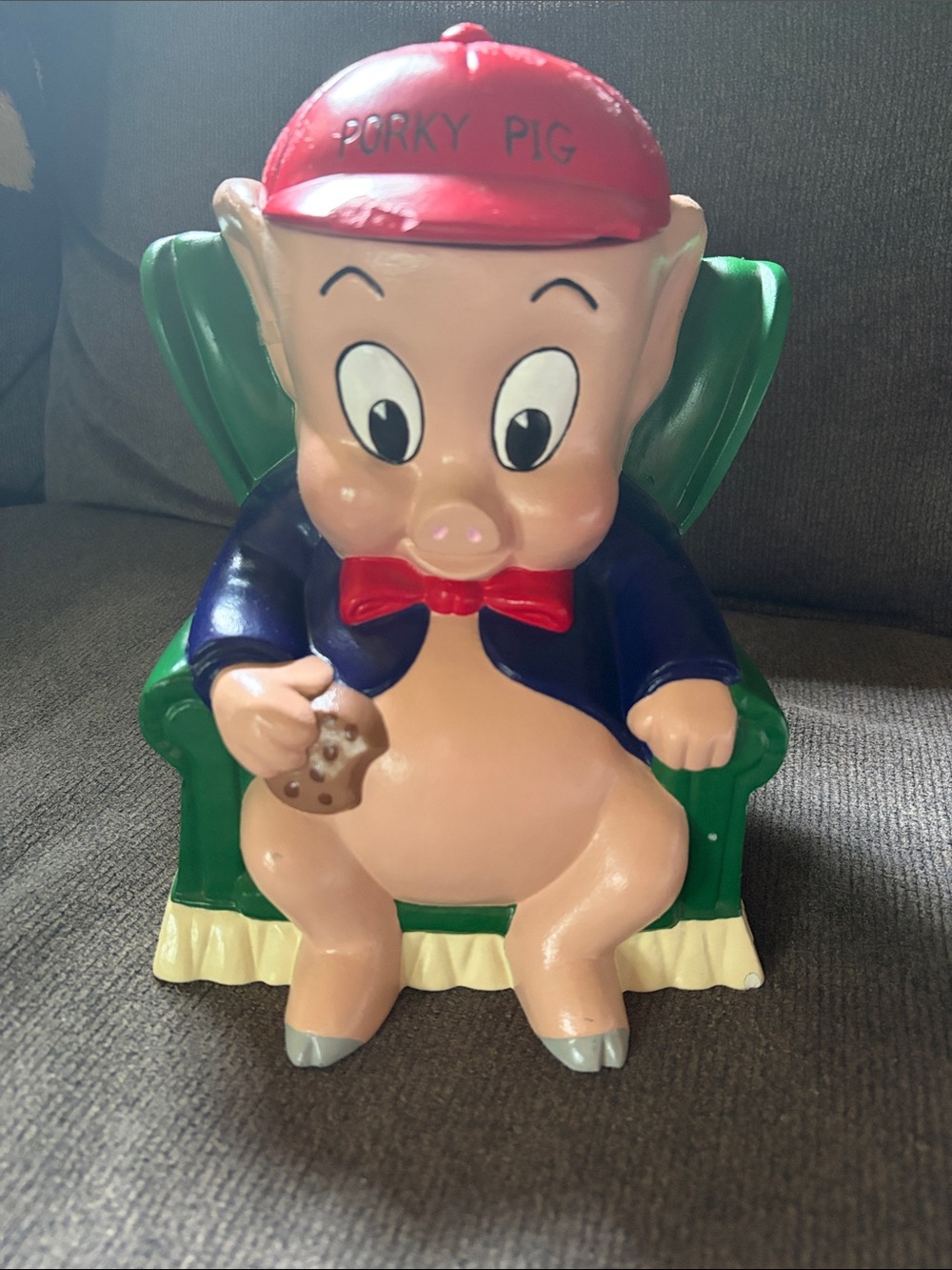 Porky pig ceramic cookie jar